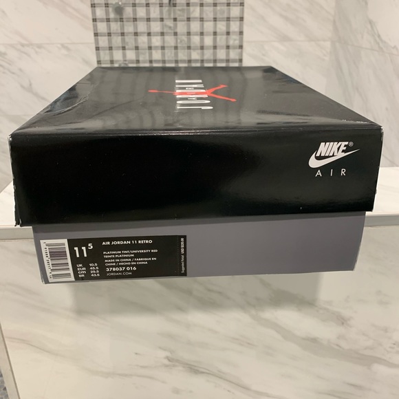 Jordan 11’s - Picture 8 of 8